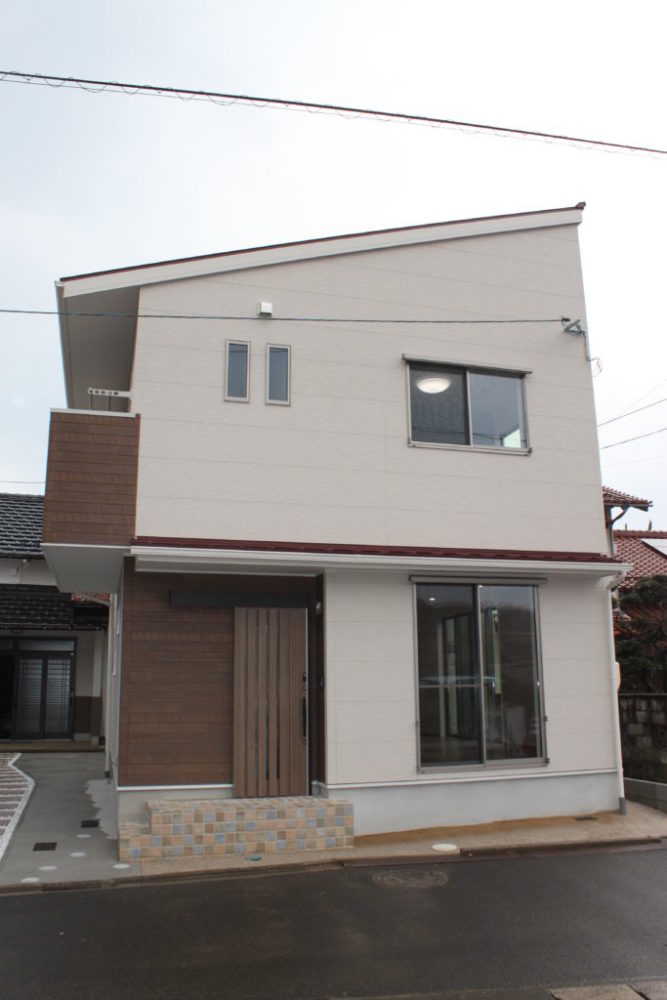 収納下スペースをネコちゃんの寝室にした2階建て3LDK