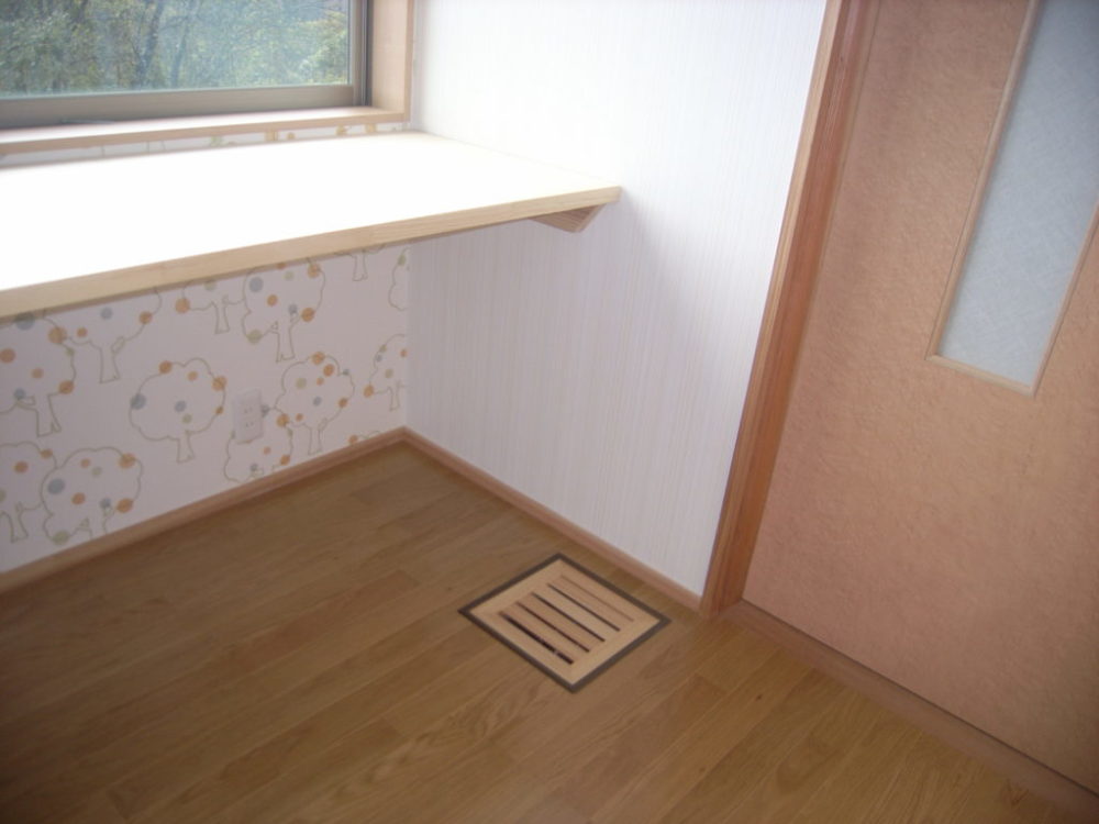 エコでかわいい暮らし。地熱の家×パステルキッチンの理想の住まい