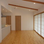勾配天井のLDK